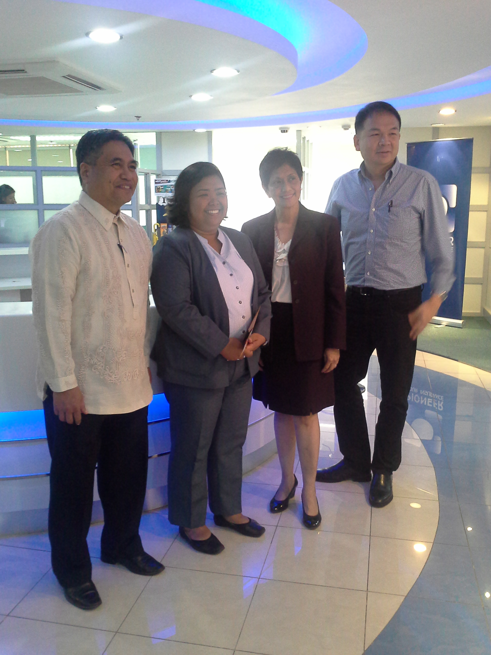 Pioneer Foundation Donates More Than P3-M For CARD MRI’s Rehabilitation Efforts In Yolanda Affected Areas